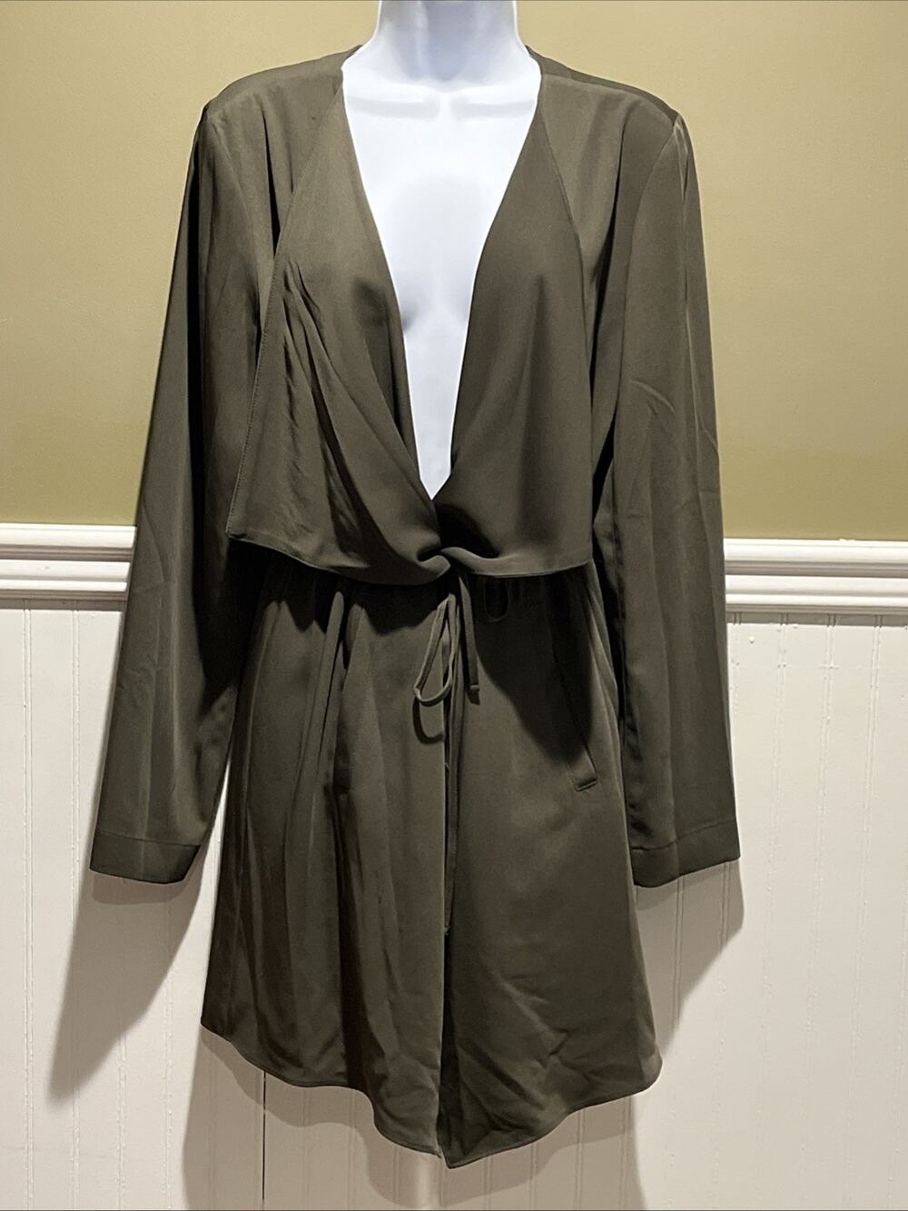 Simply Vera Wang Army Green Flyaway Jacket Drawstring Tunic Length Women’s M